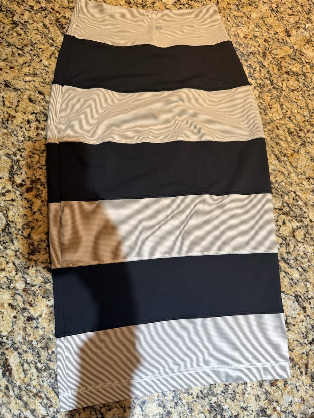 lululemon athletica Black and Light Gray Wide-Striped Pencil Skirt size 4